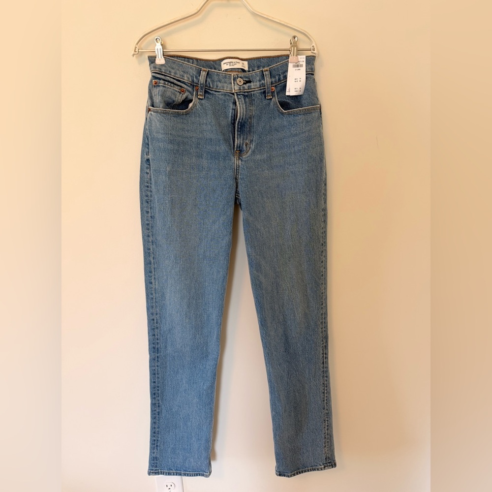 Abercrombie & Fitch Women's Light Blue Straight Leg Jeans